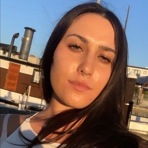 Meet your Posher, Faith